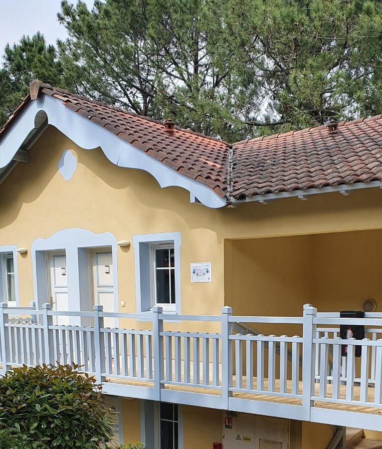 Appartement sur golf à Lacanau-Océan Exterior foto